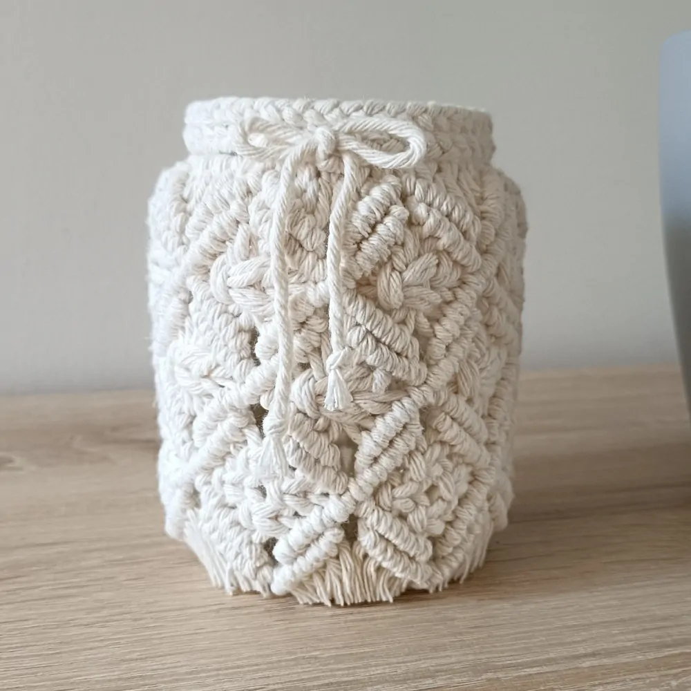 Macramé lucerna ecru
