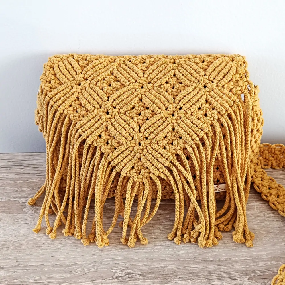 Macrame kabelka okrová