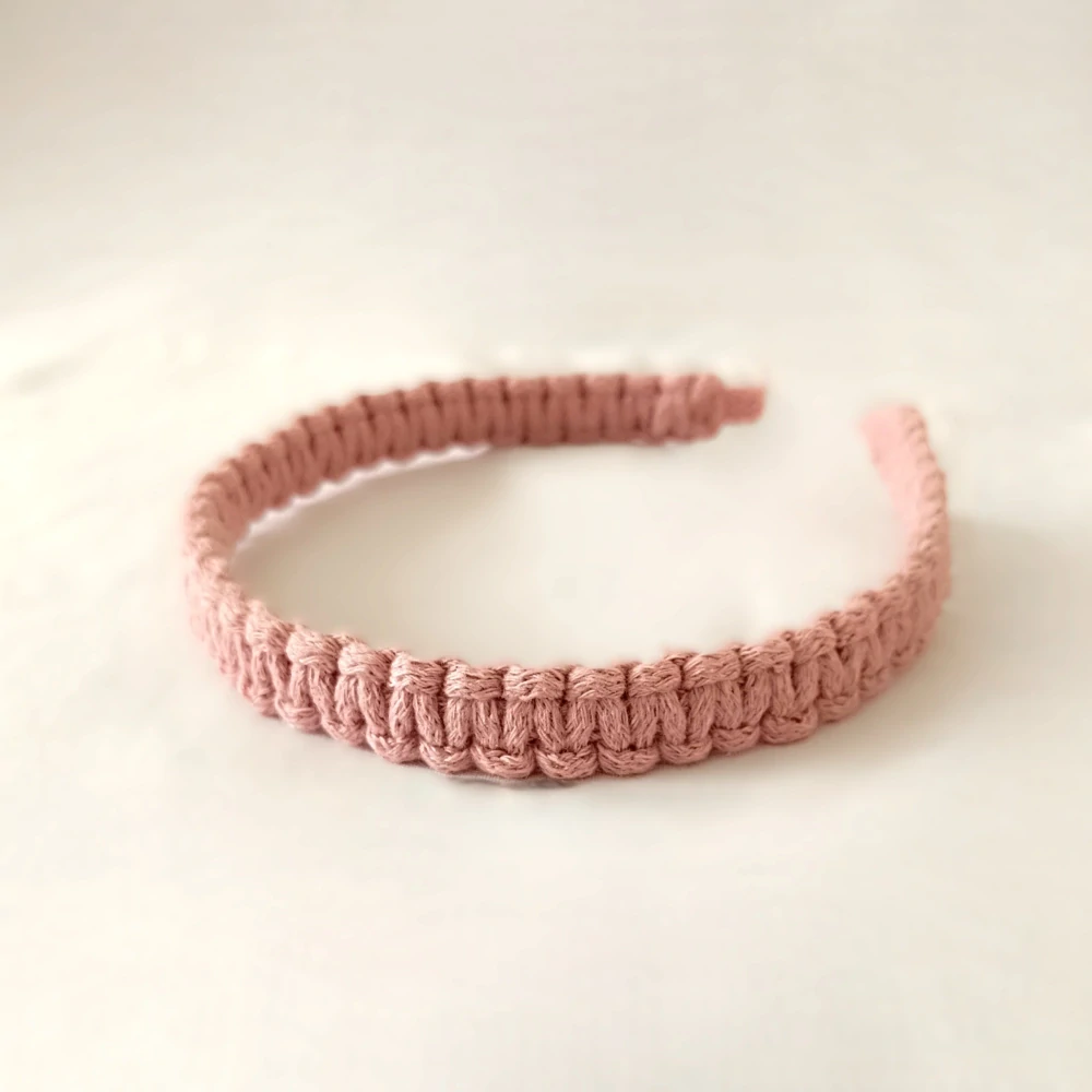 Macrame čelenka pudrová