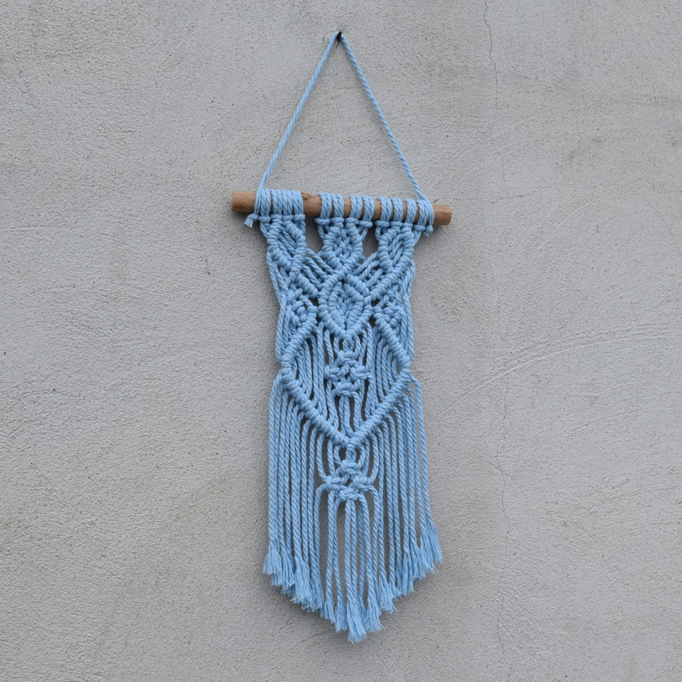 Macramé dekorace ve sv. modré