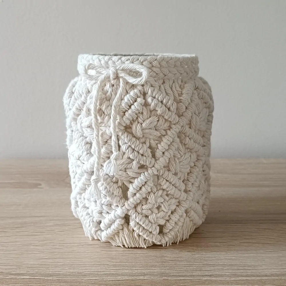 Macramé lucerna ecru