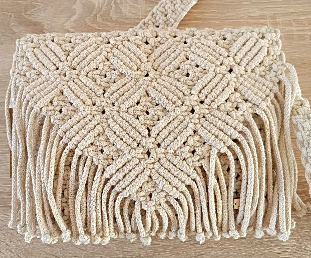 Macrame kabelka sv. béžová