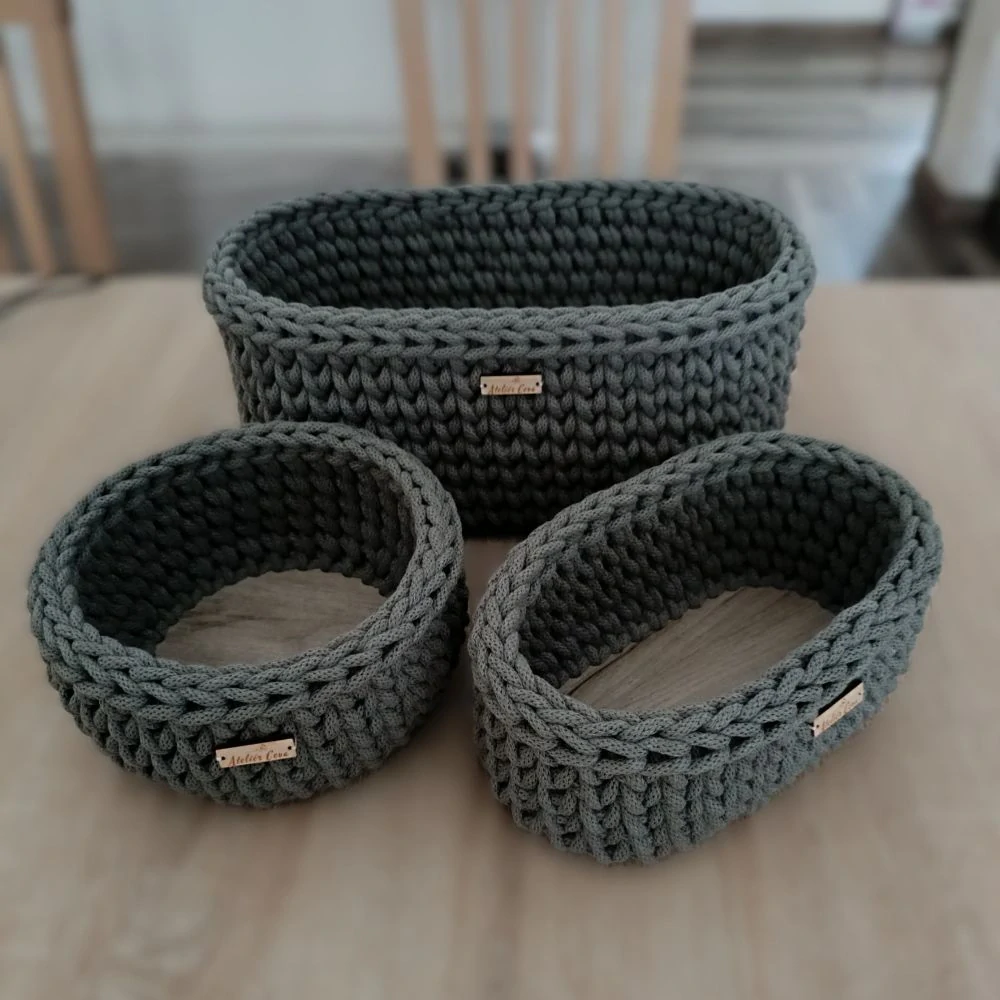 Háčkovaný košík malý oválný inox