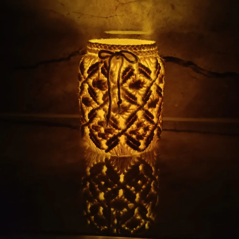 Macramé lucerna ecru